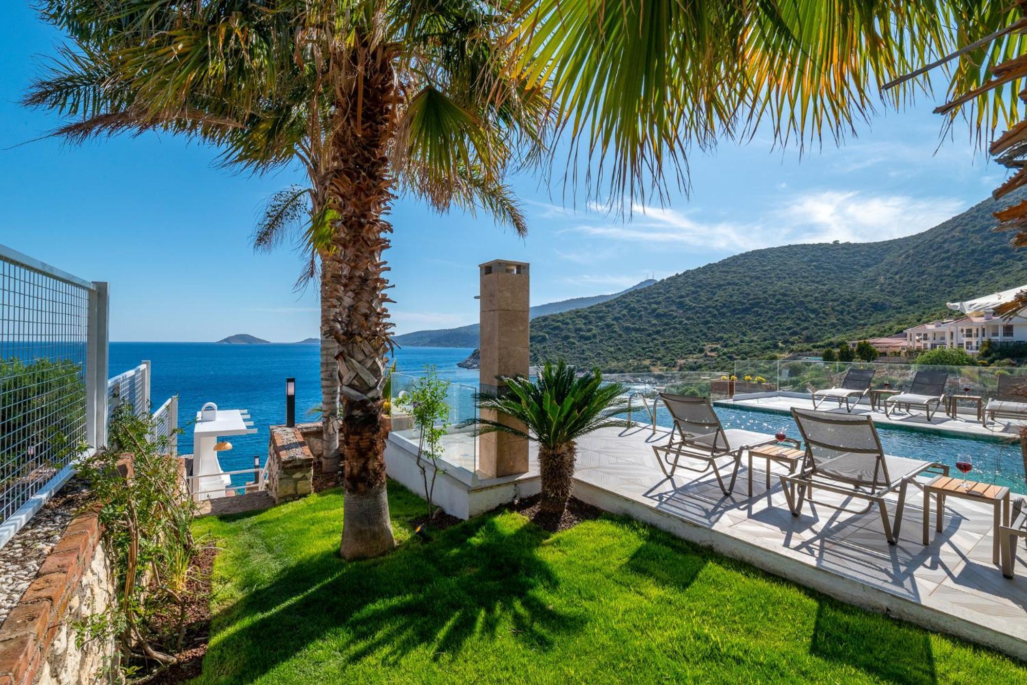 Beachfront White Villa With Private Swimming Pool Kalkan Extérieur photo